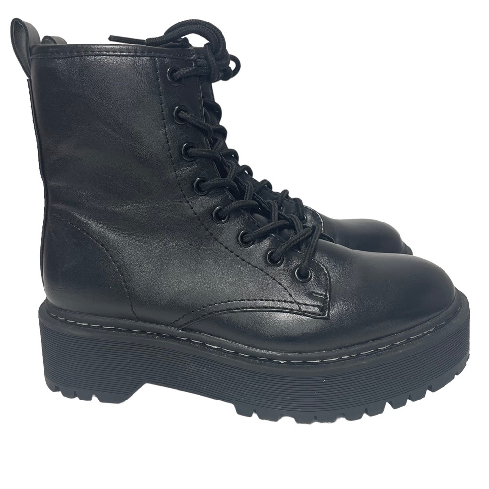 Universal Thread Women Combat Boot Black Size 6 Gem